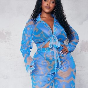 PRETTYLITTLERHING Blue Mesh Long Sleevea Tie front Blouse size 18